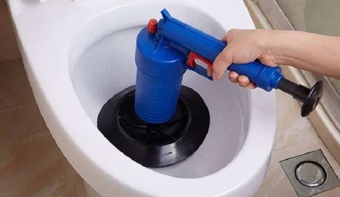 Súng bắn hơi là thiết bị thông tắc bồn cầu với cơ chế tạo áp lực dụng cụ thông tắc bồn cầu