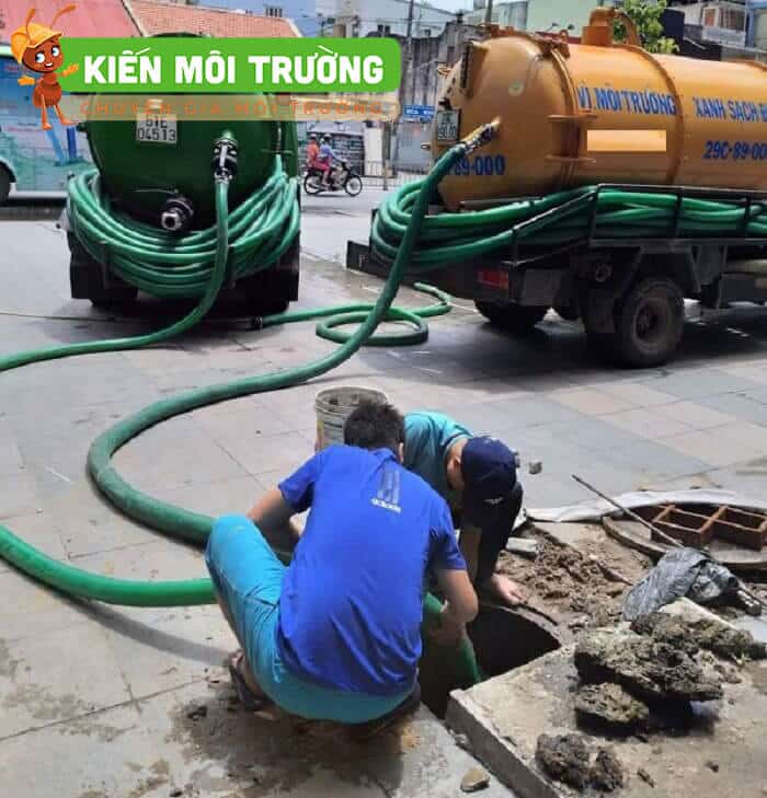 hút bể phốt tại Giáp Bát