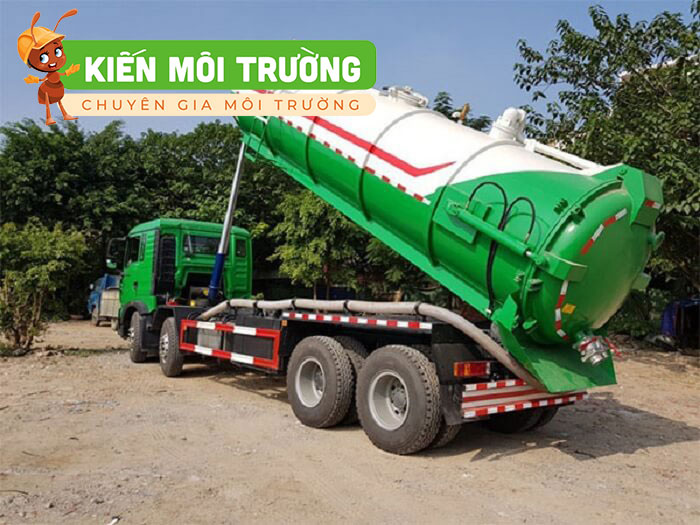 Dòng xe hút bể phốt Howo tại Đại Đồng phục vụ hút chất thải tốt nhất thị trường hút bể phốt tại Đại Đồng