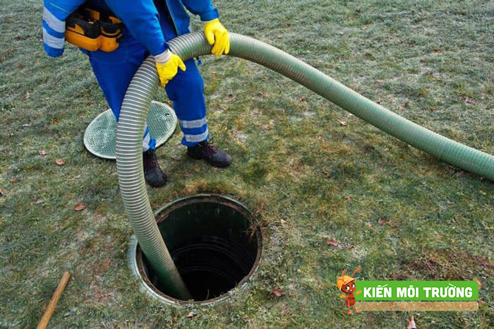 Vì sao nên chọn dịch vụ hút bể phốt tại Mỹ Đình của Kiến Môi Trường? hút bể phốt tại mỹ đình