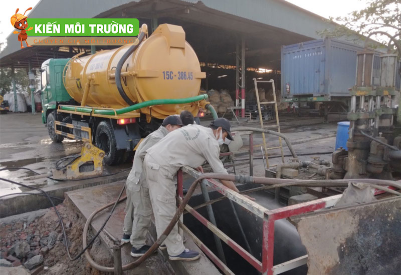 hút bể phốt tại việt trì