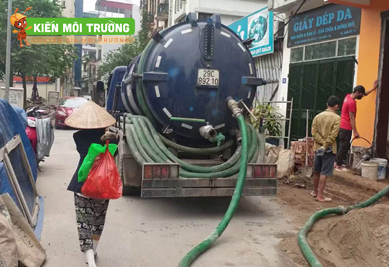 hút bể phốt tại việt trì