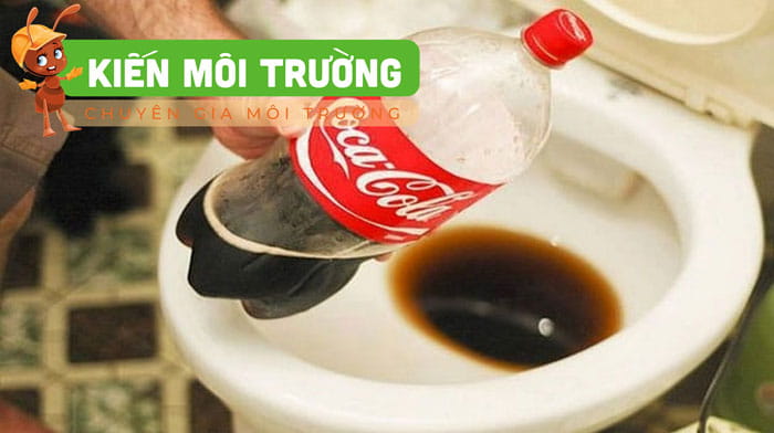 Cách thông tắc bồn cầu bằng Coca đơn giản tại nhà thông tắc bồn cầu bằng coca