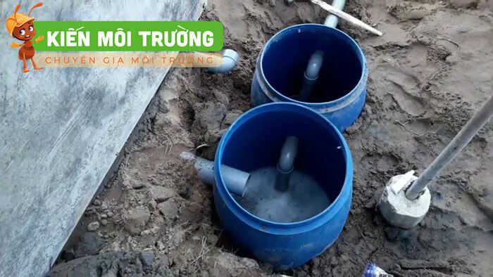 cách làm bể phốt bằng thùng nhựa