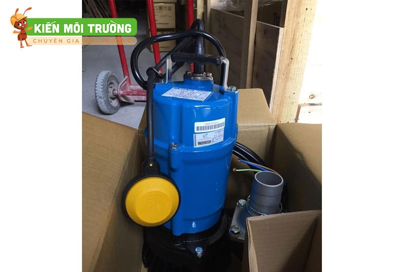 máy hút bể phốt