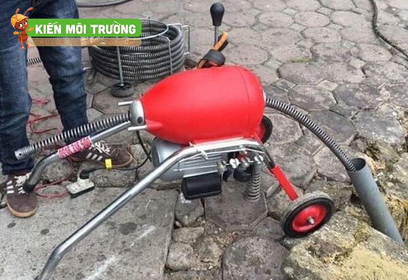 máy hút bể phốt