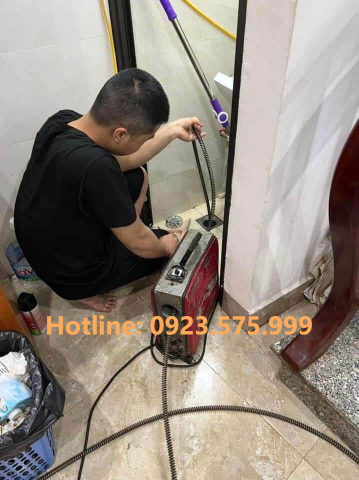 Thông tắc cống tại Mê Linh