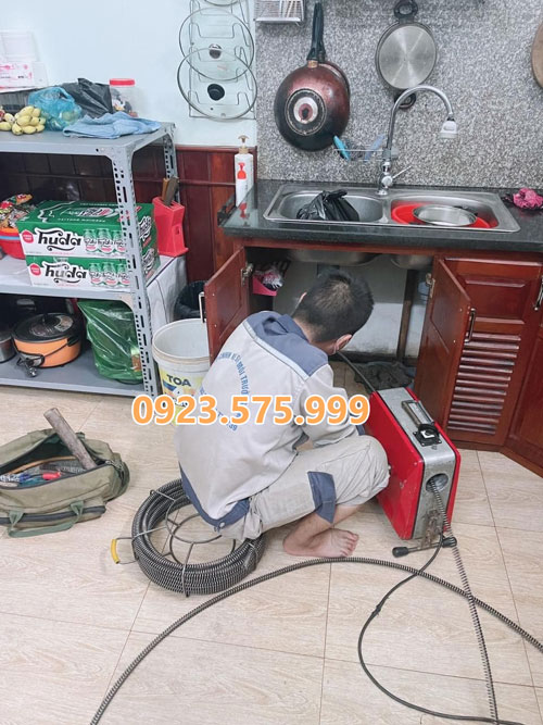 thông tắc cống tại Long Biên