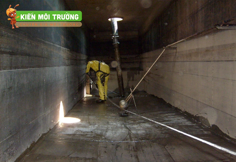 Thau rửa bể nước tại hà nội