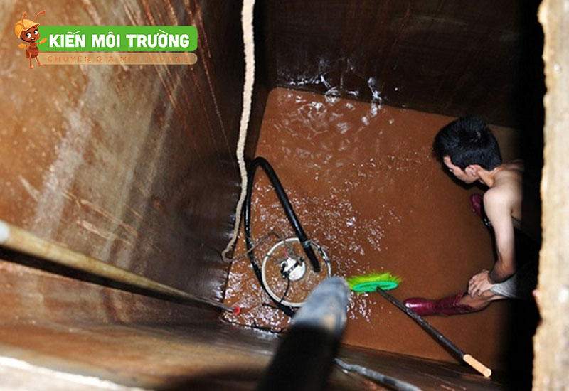 Thau rửa bể nước tại hà nội