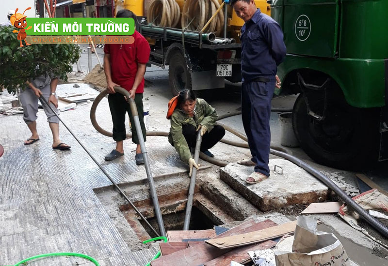 thông tắc cống chung cư