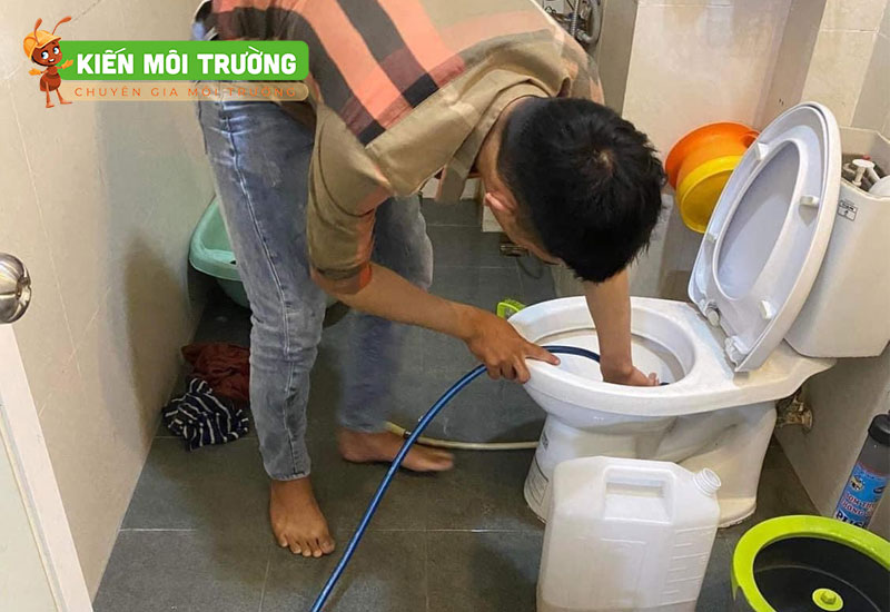 Thông tắc bồn cầu Điện Biên