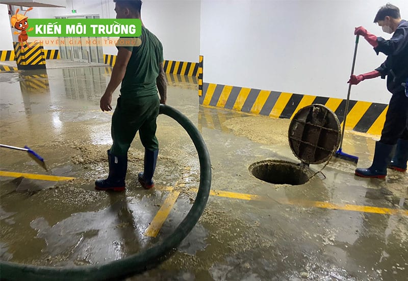 Thông tắc cống tại khu đô thị Ciputra