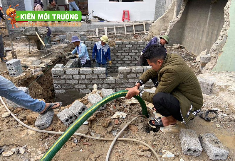 quy trình hút hầm cầu