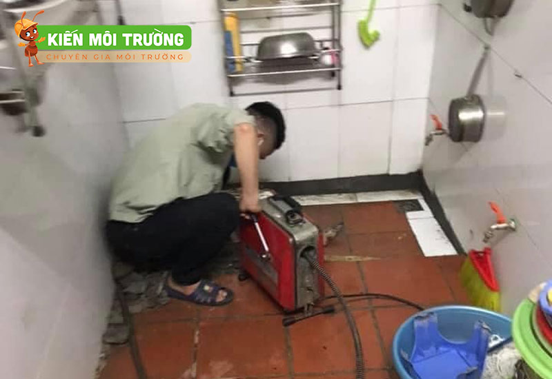 Thông tắc cống tại Kiến Hưng