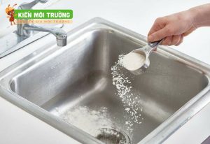 cách thông bồn rửa bát bằng muối