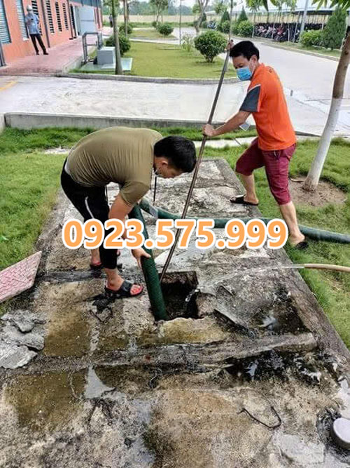 Hút bể phốt tại Tuyên Quang