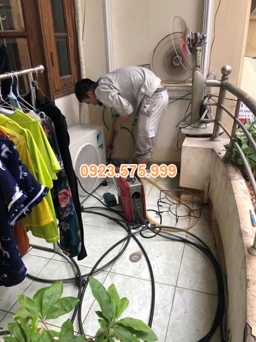 Thông tắc cống tại Hòa Bình