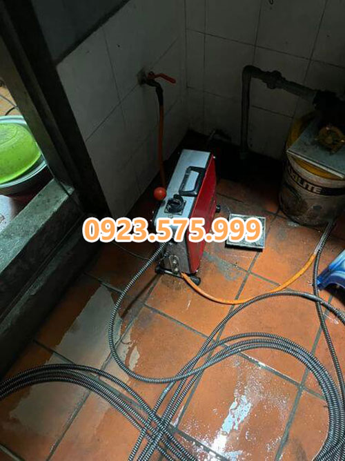 Thông tắc cống tại Hòa Bình