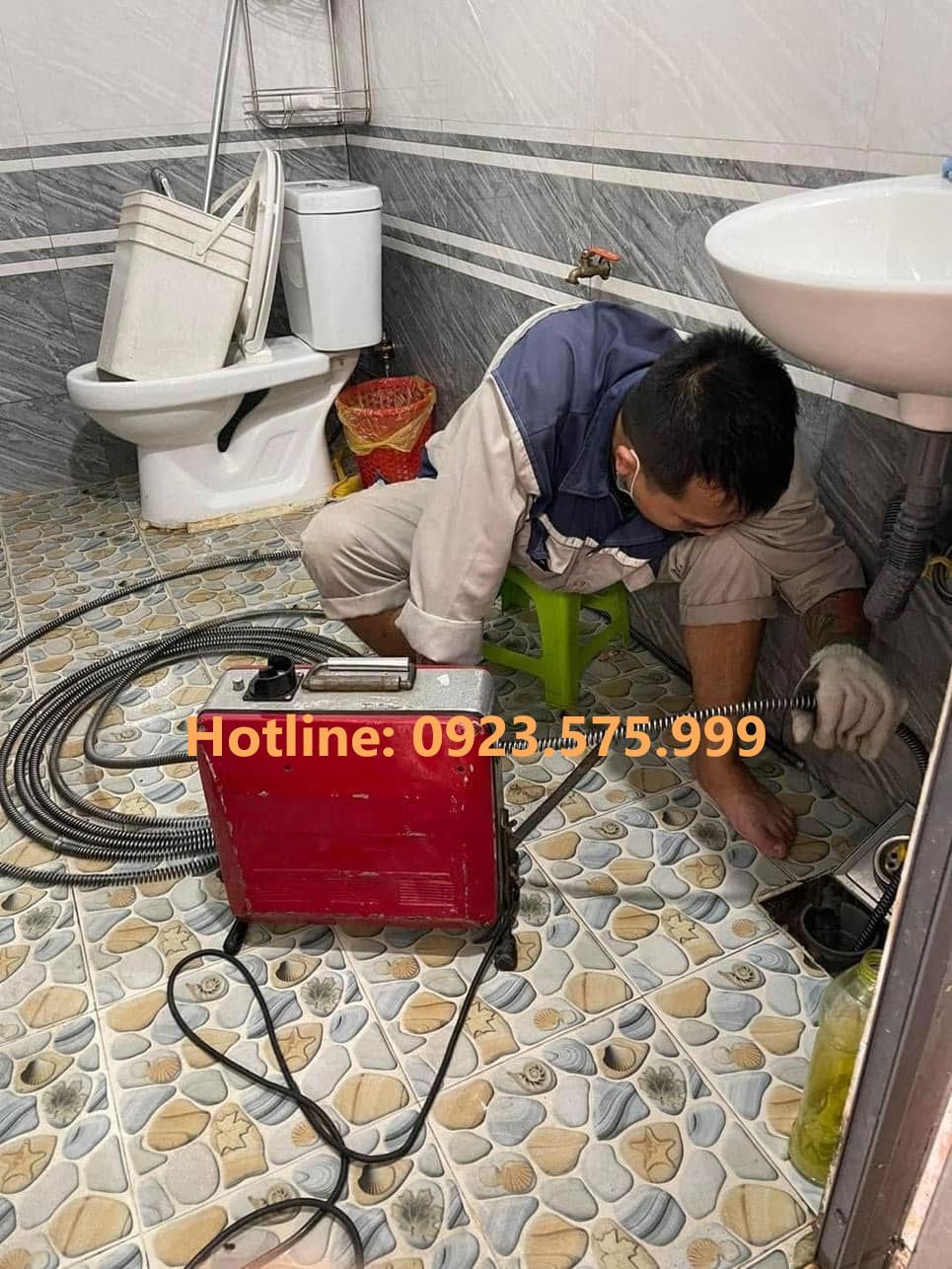 Xử lý mùi hôi nhà vệ sinh tại Cầu Giấy