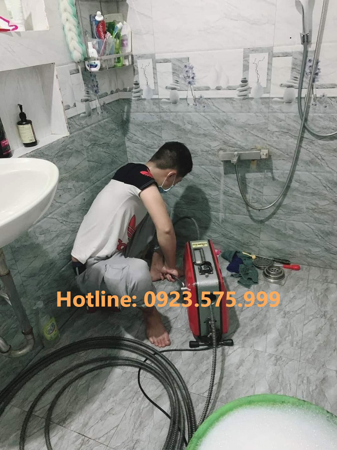 Xử lý mùi hôi nhà vệ sinh tại Long Biên